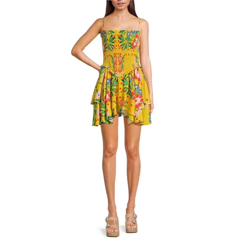 NWT Chelsea & Violet Yellow Tropical Smocked Bodice Ruffle Hem. Size L